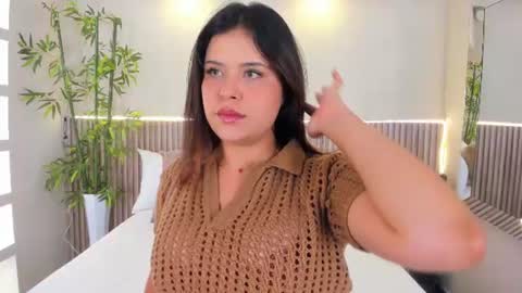 Snapshot of georginareyes chatting on 06-25-26, 11:53 GeorginaReyes online show from 06-25-26, 11:53