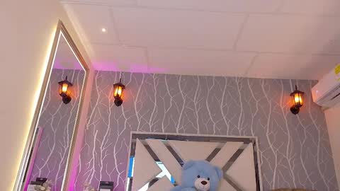    online show from 09-12-25, 12:38