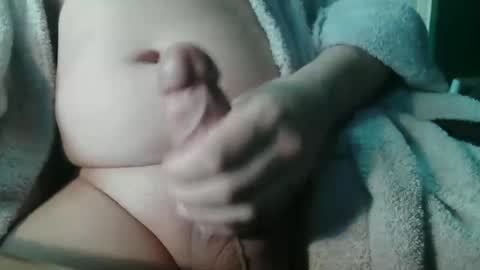 Snapshot of germ27 chatting on 11-11-25, 06:57 germ27 online show from 11-11-25, 06:57