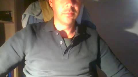Snapshot of geronimo_2 chatting on 10-26-25, 04:46 geronimo_2 online show from 10-26-25, 04:46