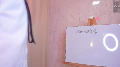 Snapshot of gerony_ chatting on 06-23-26, 05:27 Geronimo online show from 06-23-26, 05:27