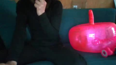 Snapshot of getmeforyou chatting on 02-23-25, 03:51 yessiyou online show from 02-23-25, 03:51