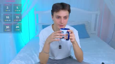 Alex online show from 10-30-25, 10:16