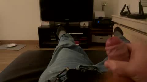 Snapshot of gginggerr chatting on 12-17-25, 11:00 gginggerr online show from 12-17-25, 11:00