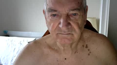 Gisse online show from 01-08-25, 01:20