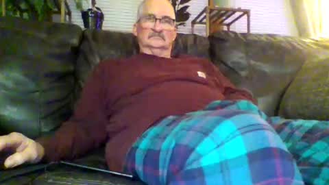 ghost2534 online show from 12-01-25, 10:37