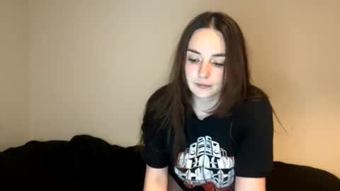 Snapshot of ghostpetal chatting on 06-27-26, 01:21 ghostpetal online show from 06-27-26, 01:21