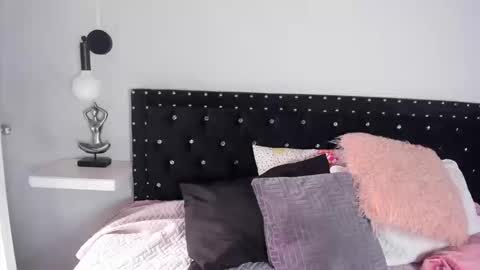 Allison  online show from 09-09-25, 08:08