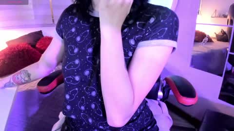 Allison  online show from 04-13-26, 08:03