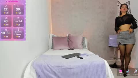 Gia online show from 02-25-25, 12:34