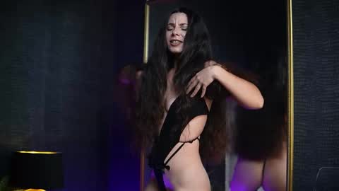  Gia  online show from 11-12-25, 08:30