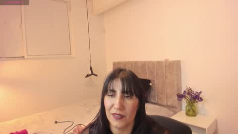 Snapshot of giafox_ chatting on 02-25-26, 01:48 G I A FOX online show from 02-25-26, 01:48