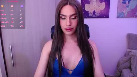 Snapshot of giamint chatting on 06-13-26, 02:42 Gia Mint online show from 06-13-26, 02:42