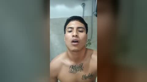 Snapshot of gian858735 chatting on 07-19-26, 06:33 gian858735 online show from 07-19-26, 06:33