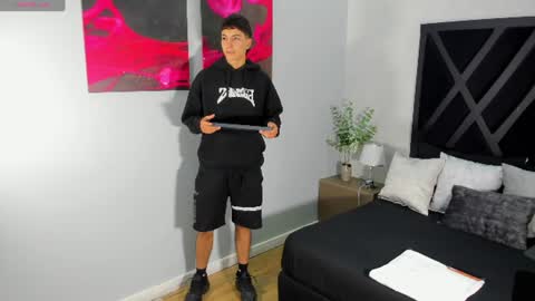 GIAN online show from 06-26-26, 11:25