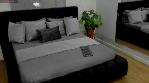 GIAN online show from 07-08-26, 11:04