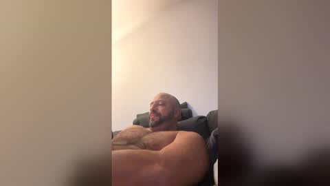 gianloveumore online show from 04-11-26, 03:00