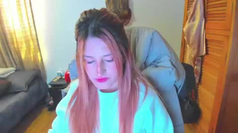 Snapshot of giaroussel chatting on 07-15-26, 05:07 GiaRoussel online show from 07-15-26, 05:07