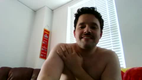 Snapshot of gigagrin chatting on 03-06-25, 08:59 SmilingGoof online show from 03-06-25, 08:59