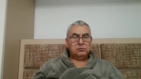 gigi1970 online show from 10-06-25, 06:44