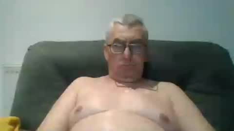 gigi1970 online show from 07-04-26, 07:53