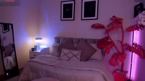 GIGI online show from 05-16-26, 05:37