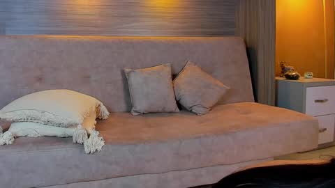 gigi wilden online show from 09-12-25, 07:14