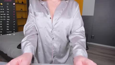 gigihadd online show from 02-12-26, 02:12