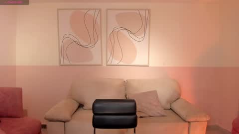 Snapshot of gigilee_ chatting on 12-30-24, 07:32 GIGI online show from 12-30-24, 07:32