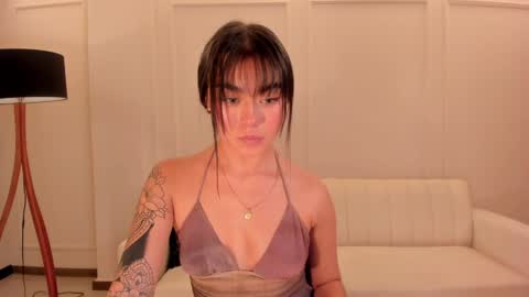 Snapshot of gigilee_ chatting on 01-08-25, 01:53 GIGI online show from 01-08-25, 01:53