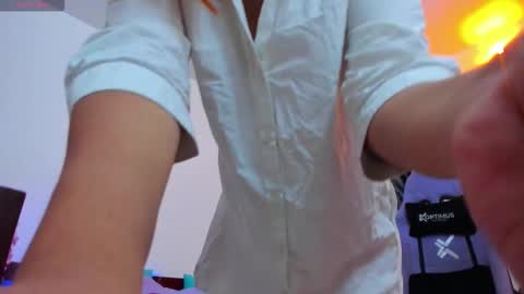 gigimooon online show from 02-09-26, 12:03