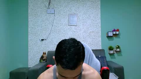 GILBERT online show from 02-17-25, 05:32