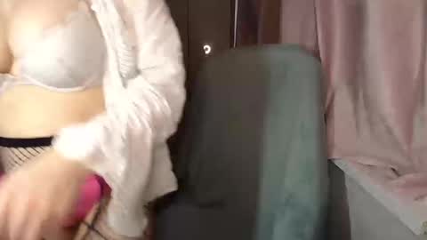 Gill Kelly online show from 11-24-25, 12:27