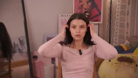 Mia online show from 02-17-26, 08:11