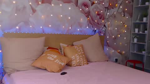 Gina online show from 02-19-25, 10:23