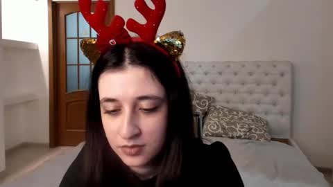 Kate online show from 01-04-25, 01:42