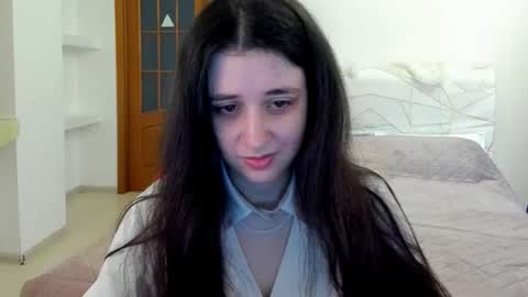 Snapshot of ginablum chatting on 04-19-26, 08:57 Kate online show from 04-19-26, 08:57