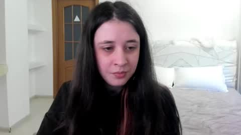 Snapshot of ginablum chatting on 05-05-26, 08:55 Kate online show from 05-05-26, 08:55