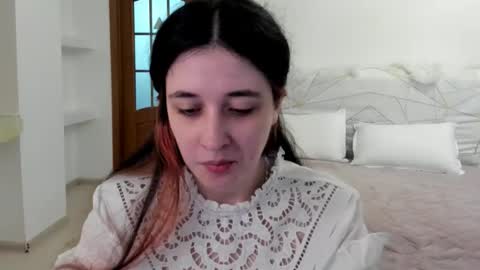 Snapshot of ginablum chatting on 05-17-26, 09:06 Kate online show from 05-17-26, 09:06
