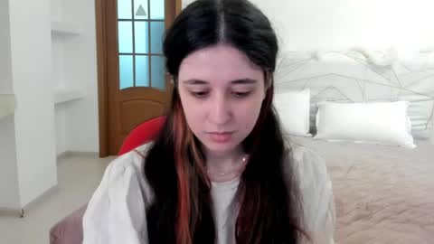 Snapshot of ginablum chatting on 05-18-26, 09:26 Kate online show from 05-18-26, 09:26