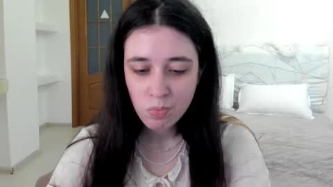 Snapshot of ginablum chatting on 05-26-26, 09:49 Kate online show from 05-26-26, 09:49