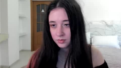 Snapshot of ginablum chatting on 06-01-26, 09:44 Kate online show from 06-01-26, 09:44
