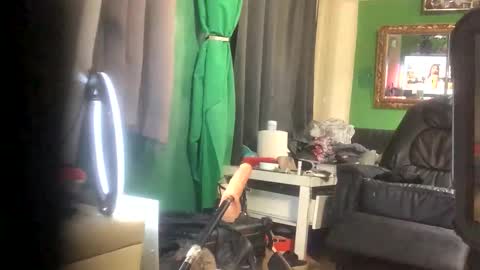 Snapshot of ginagender chatting on 11-08-25, 10:41 GinaGender online show from 11-08-25, 10:41