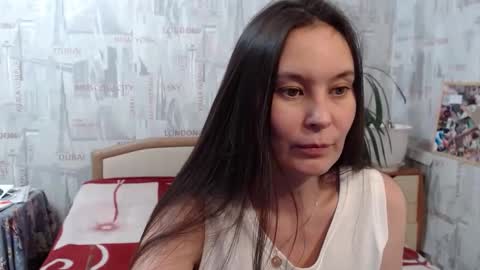 ginaxsoulah   online show from 12-25-24, 07:24