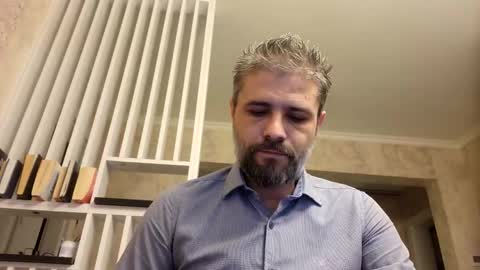 Gabriel online show from 11-28-25, 07:33