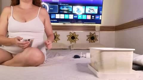 Snapshot of ginebra_nova chatting on 05-10-26, 10:48 Ginebra Nova online show from 05-10-26, 10:48