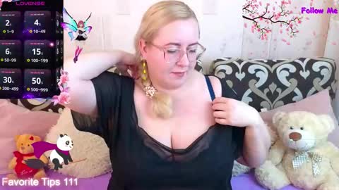 ginesia online show from 11-16-25, 01:39