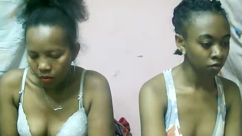 Ginette9794 online show from 10-19-25, 08:09