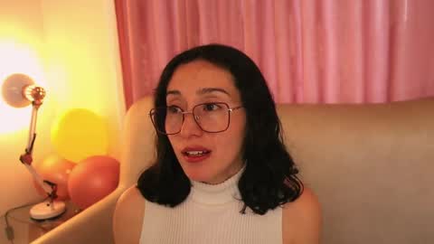 Snapshot of ginevra_esposito chatting on 05-27-26, 02:25 Ginn online show from 05-27-26, 02:25