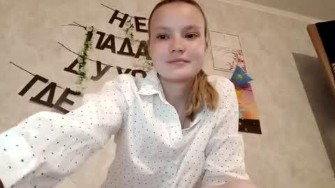 Snapshot of ginger_anna_est chatting on 06-26-26, 07:29 Ginger Anna online show from 06-26-26, 07:29